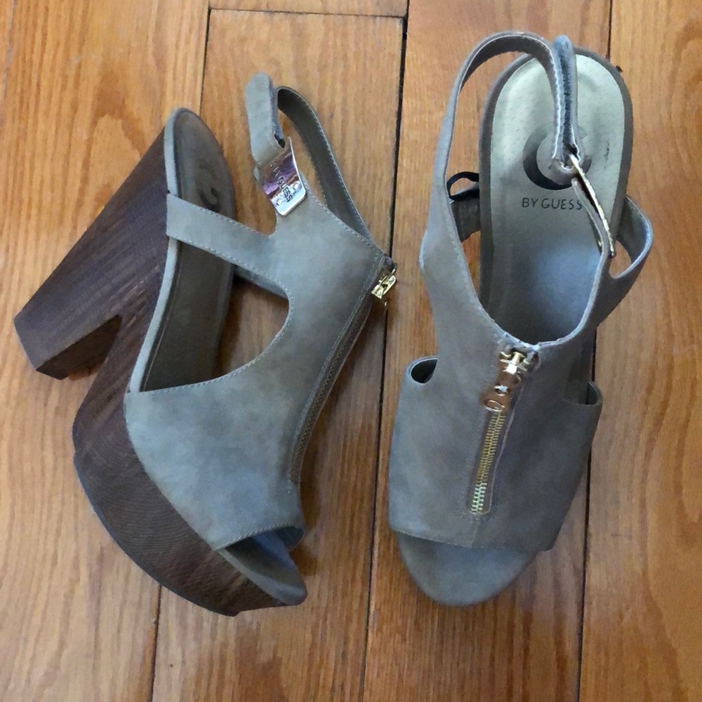 G by Guess platform sandals w zipper